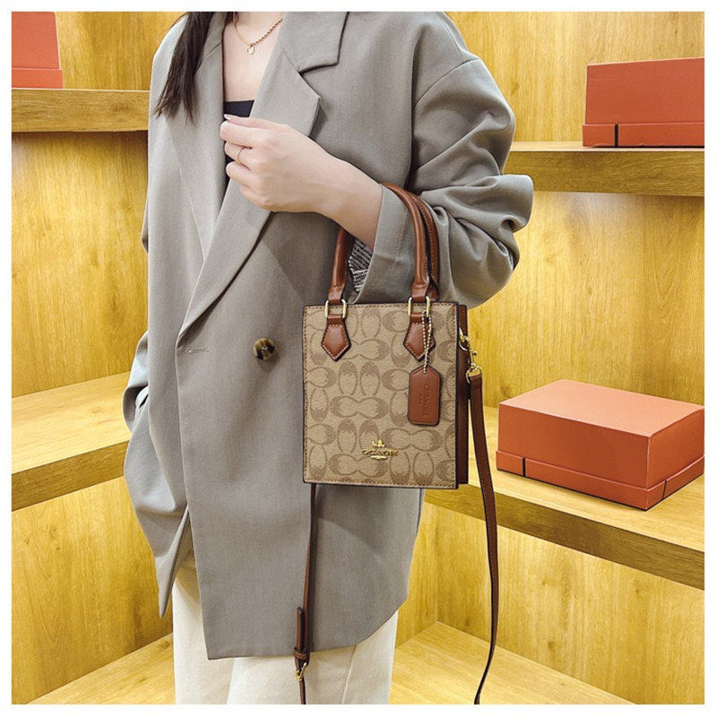 Retro mini crossbody bag, high – обзор и цена Women Bags 2026