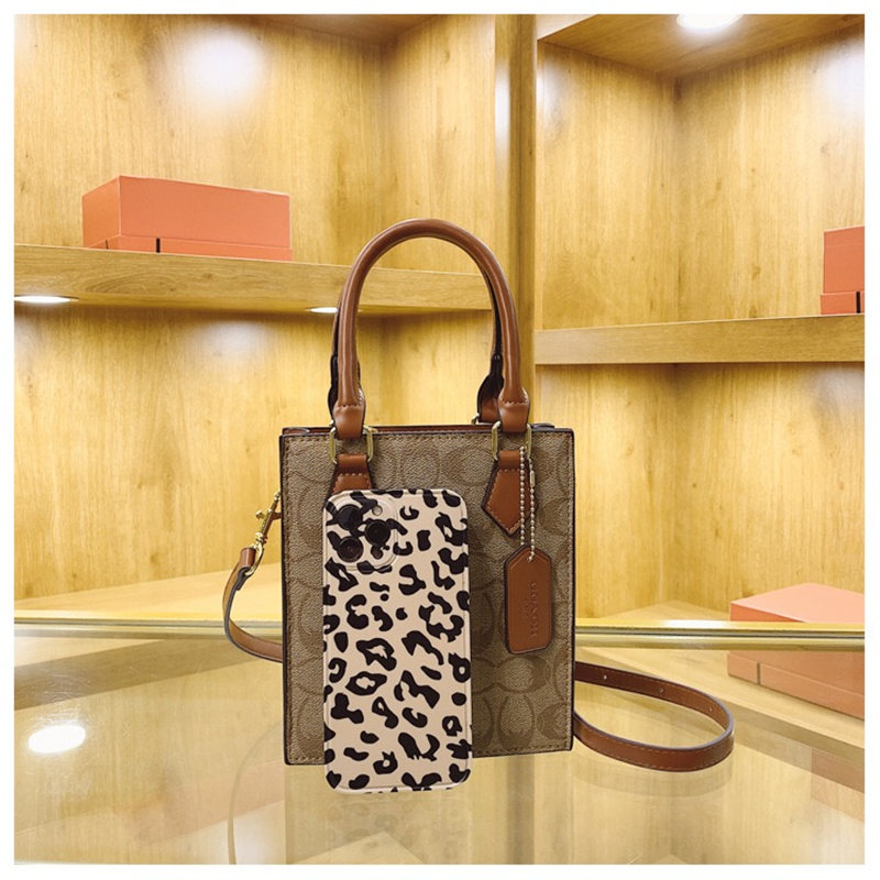 Retro mini crossbody bag, high – обзор и цена Women Bags 2026